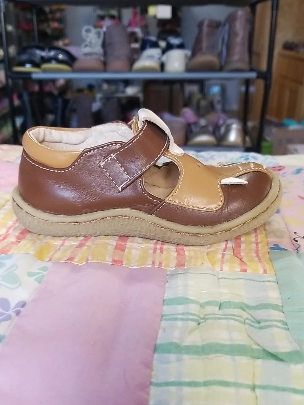 Livie & Luca Brown and Tan Leather Baby Walker Shoes Size 7 Elephants